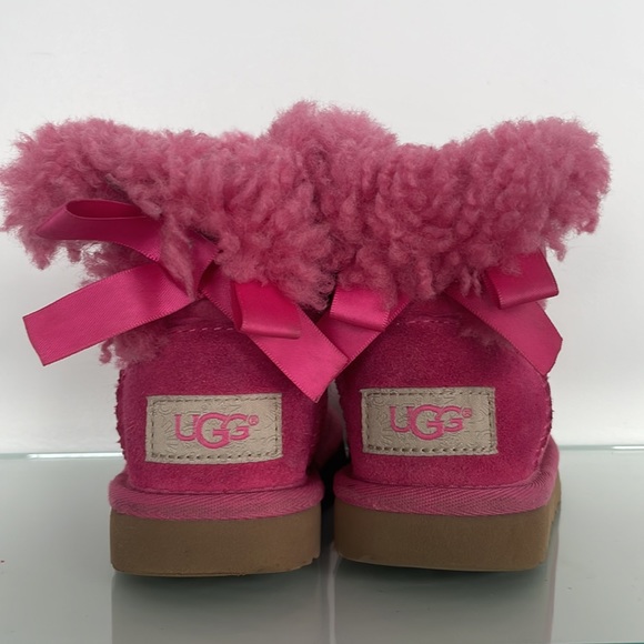 Pink Toddler Uggs - size 7 toddler - Picture 5 of 7